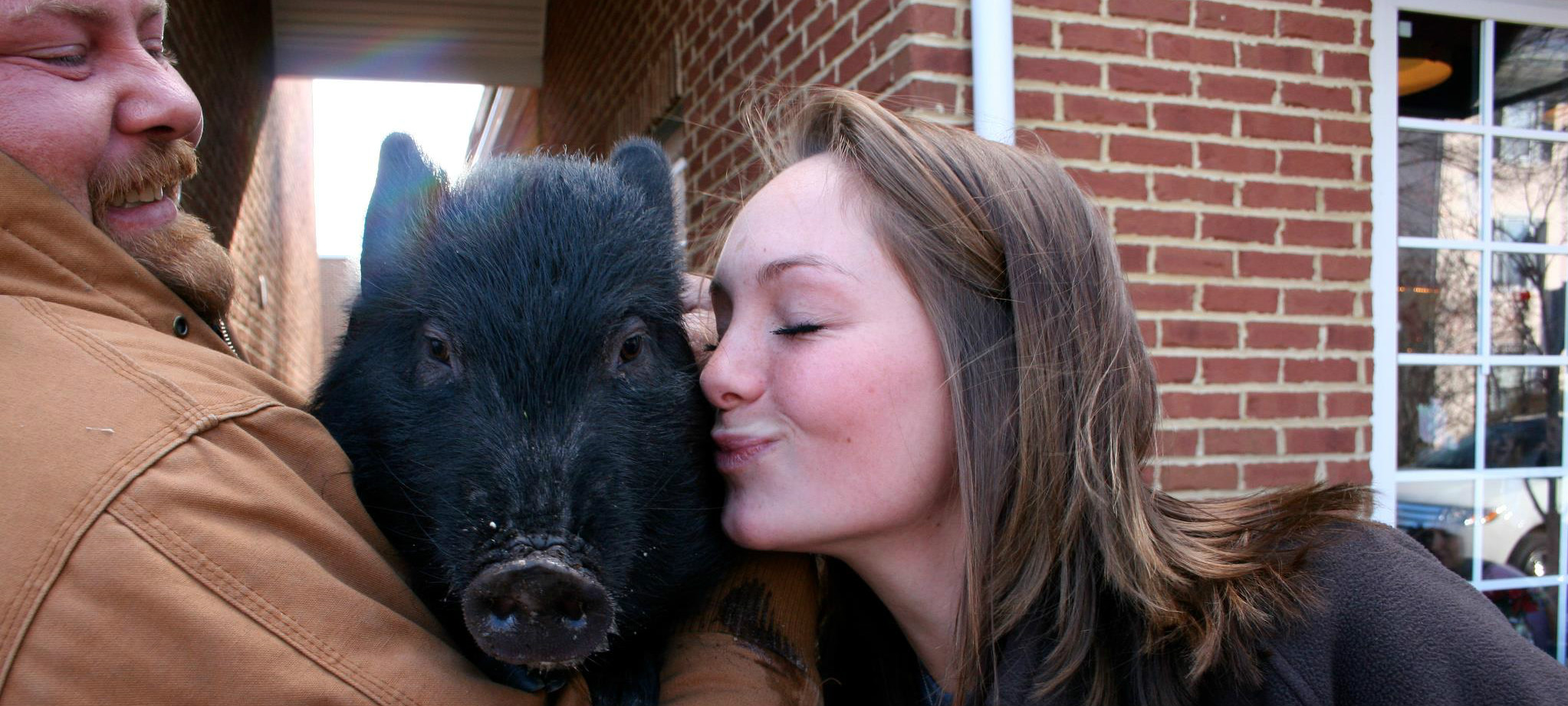 Easton's BBQ Joint Invites You to Kiss a Pig for Charity